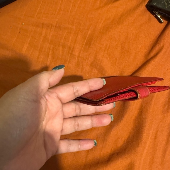 LV epi red wallet - Picture 6 of 10